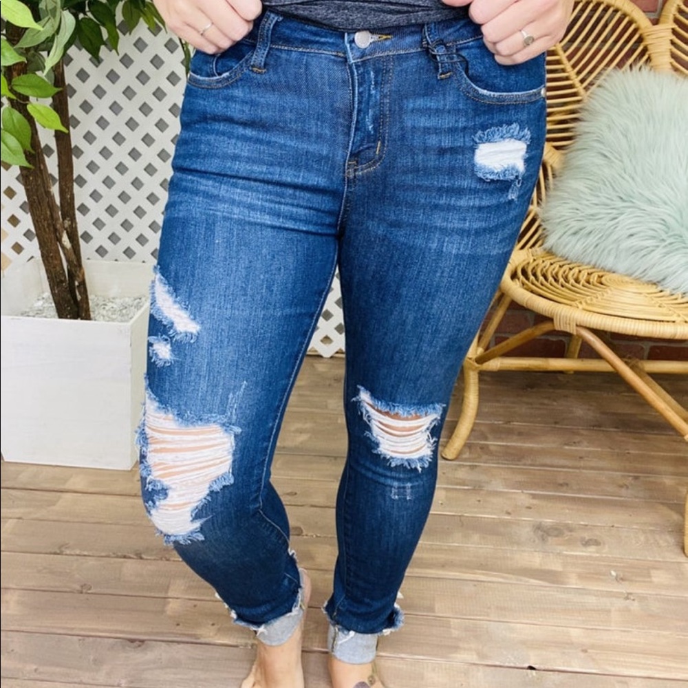 Judy Blue Skinny Fit Destroyed Jeans